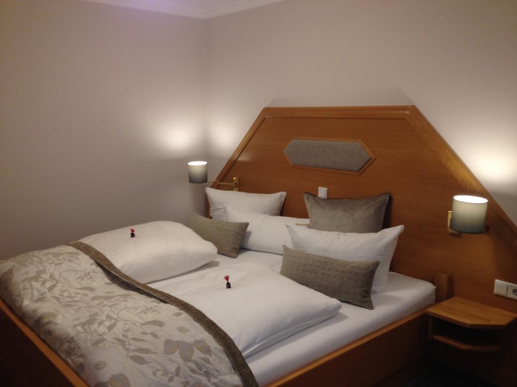 Hotel Kaiserhof Medebach Δωμάτιο φωτογραφία